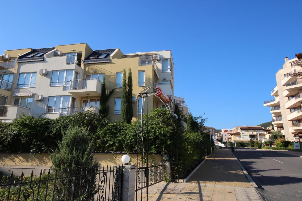 Menada Belle View Apartments Свети-Влас Экстерьер фото